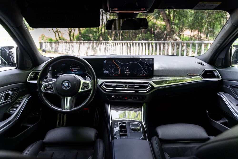 BMW 330e Touring Pack M 2022 Full Extras Histórico BMW 292cv