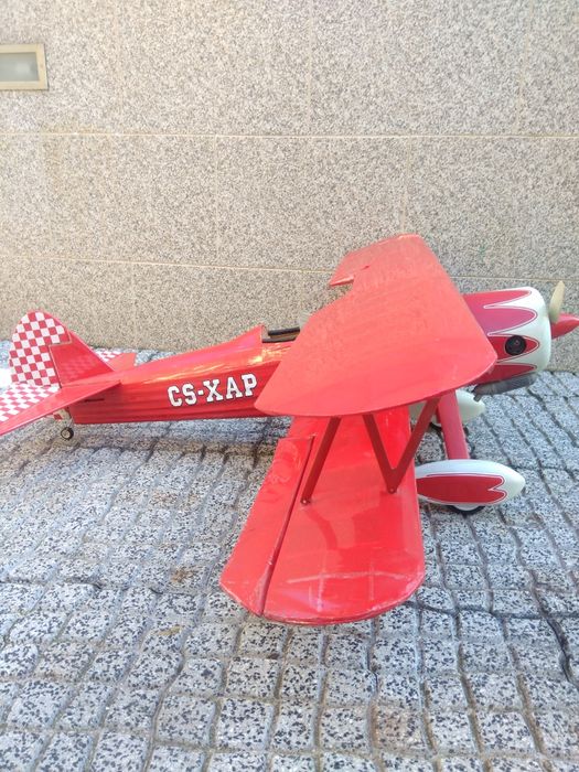 Avião aeromodelismo com motor