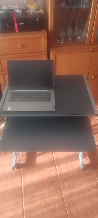 Secretária Computador