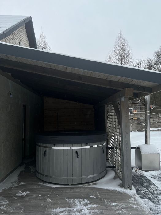 Domki z balią/jacuzzi w Ożannie