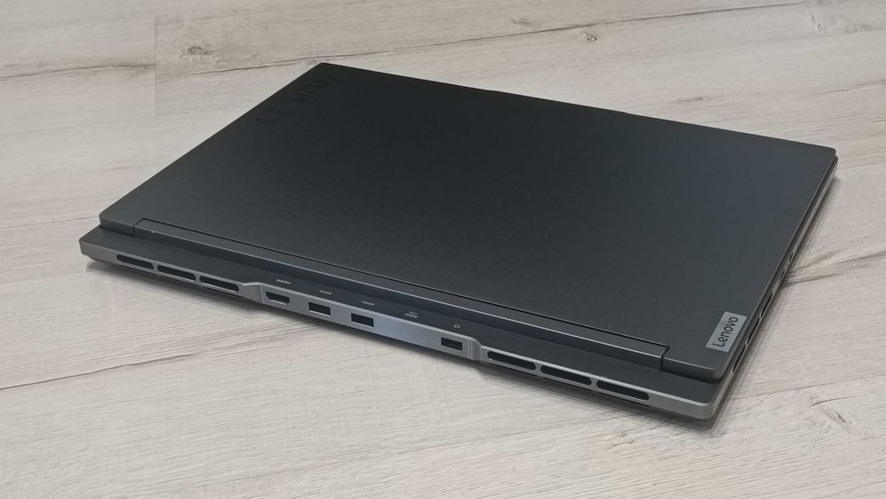 Ноутбук Lenovo Legion S7 16ARHA7 Ryzen 5 RX6800S
