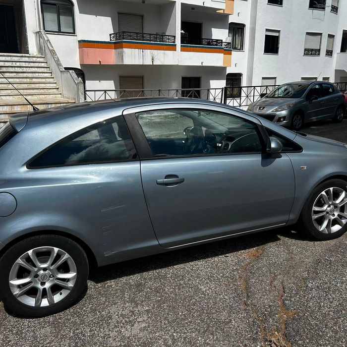 Opel Corsa 1.3 CDTI 2500€