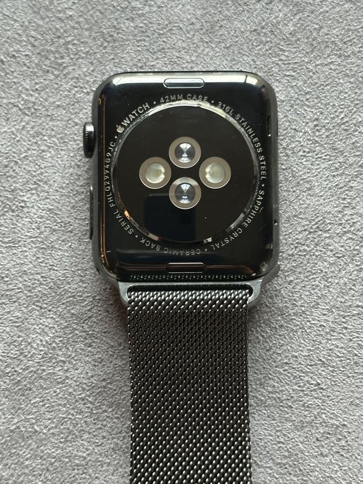 Apple Watch 1.ª geração 42 mm Space Black + Milanese Loop