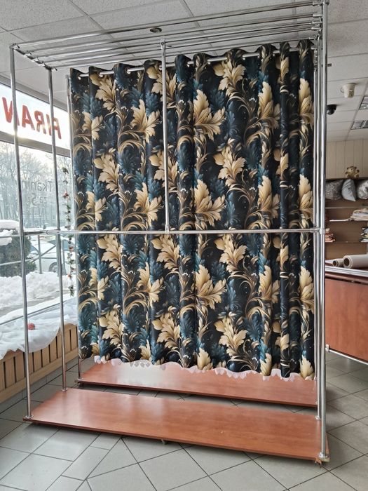 Ekspozytory  ozdobne wystawki regały