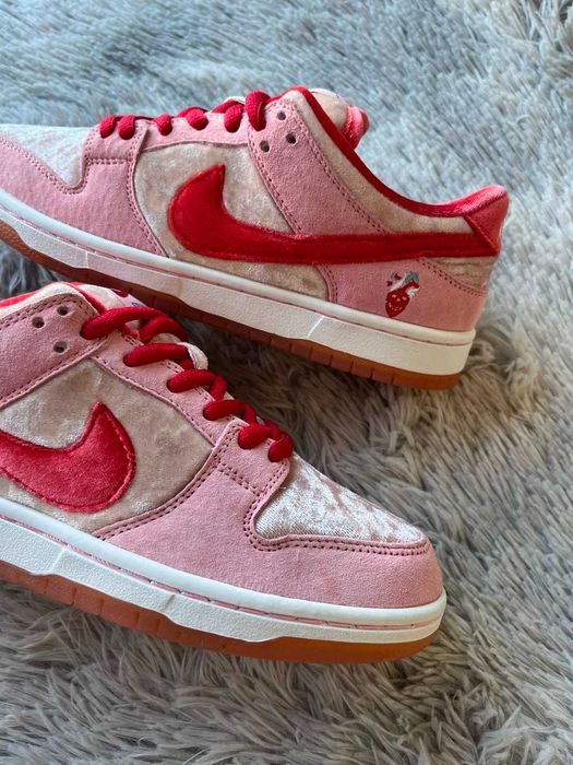 Nike SB Dunk Low StrangeLove Size 40EU