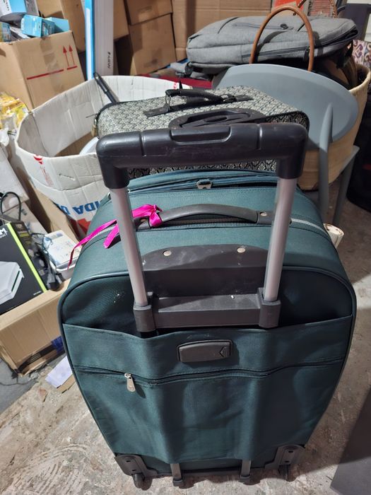 Mala de viagem de porão  verde