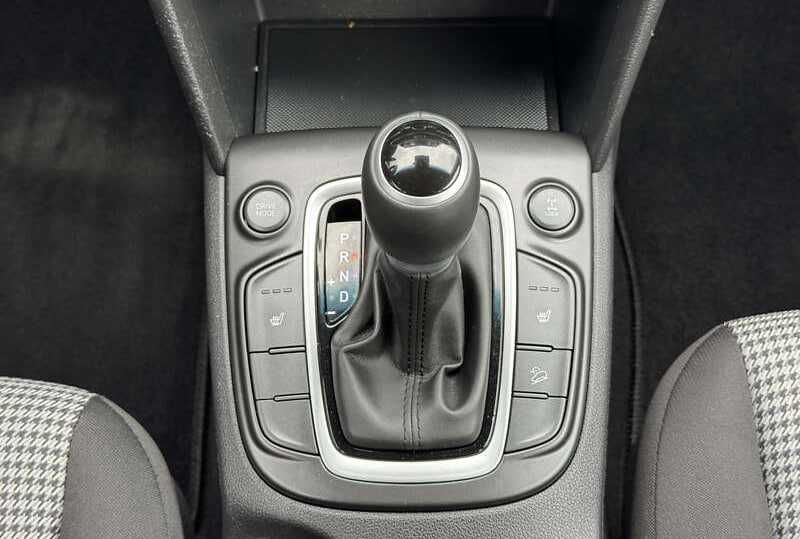 Hyundai Kona SEL