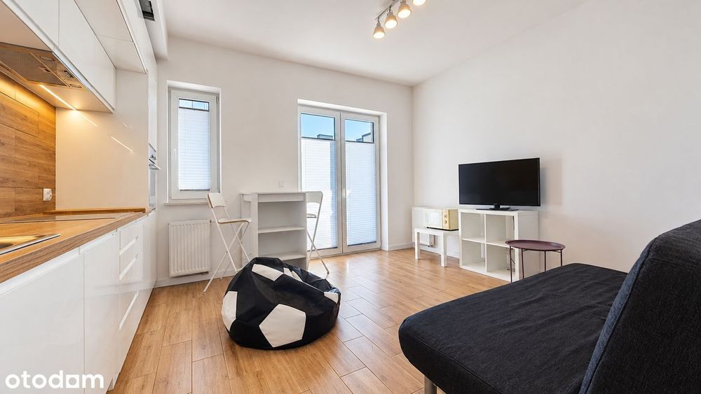Cicha 28m2 kawalerka-WŁOCHY HYNKA-balkon,garaż,ul.Startowa 5