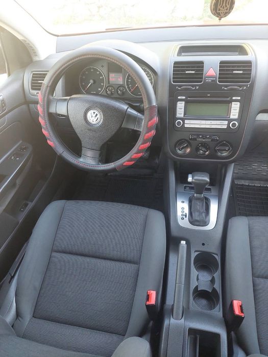 Volkswagen Golf 2008 рік