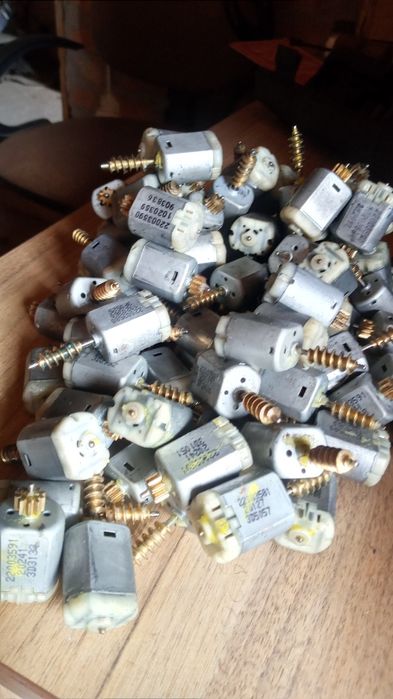 Моторчик замка мерседес багажника