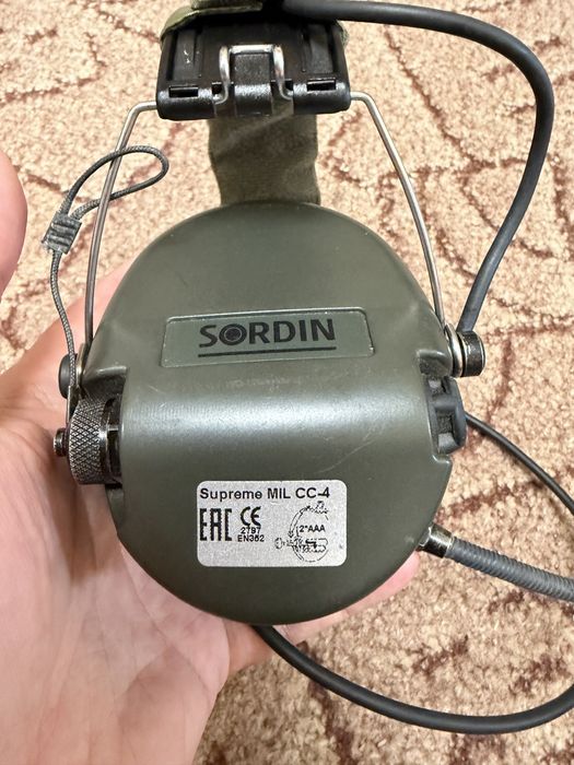 Активні навушники Sordin Supreme Mil AUX neckband та Mil CC (з мікрофоном) headband