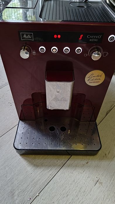 Ekspres ciśnieniowy do kawy melitta caffeo bistro limiter edition