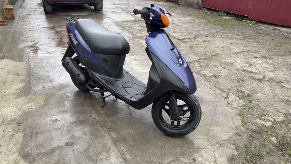 Скутер Suzuki Lets 2