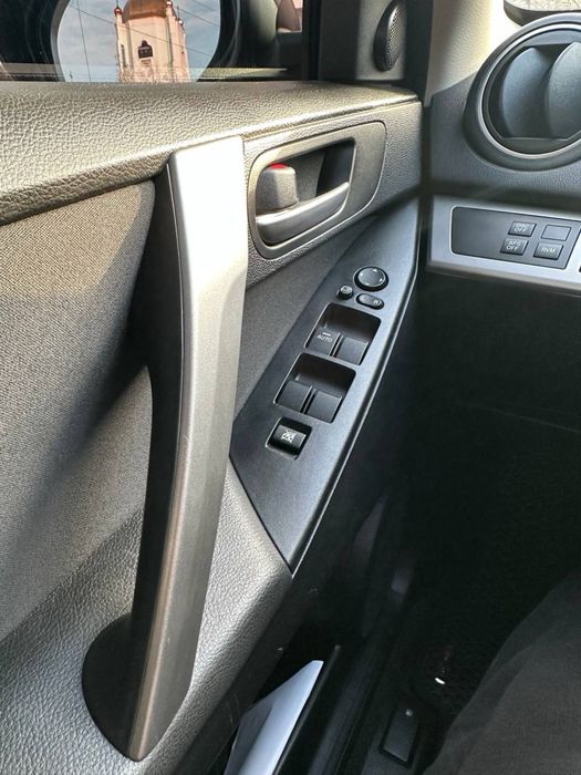 Mazda   2011  в супер ідеальному стані