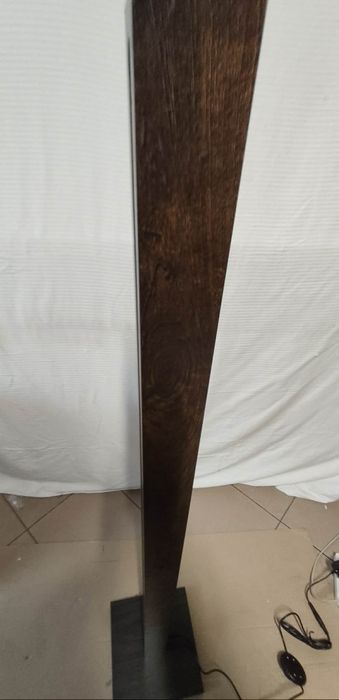 Lampa podłogowa led