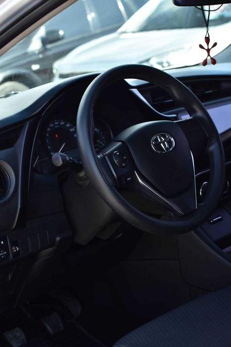 Toyota Corolla 2017р. 1.3 бензин офіційна [Перший внесок від 20%]