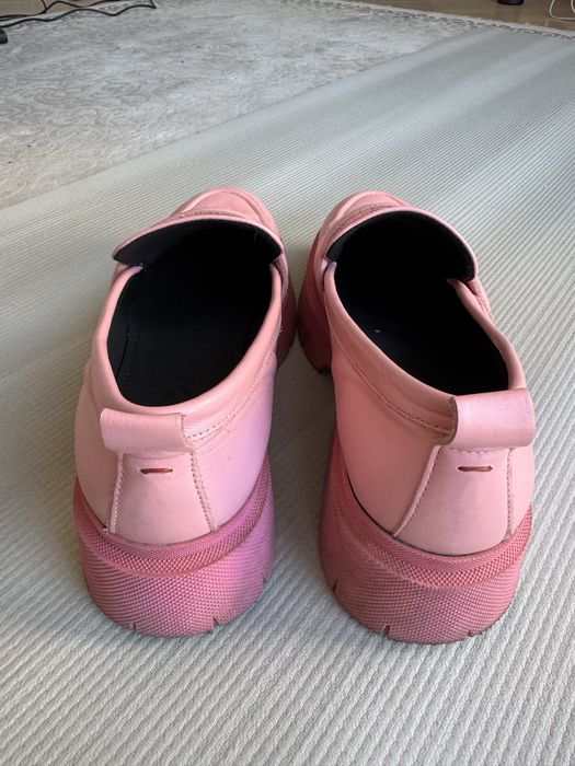 Лофери бренду Hugo