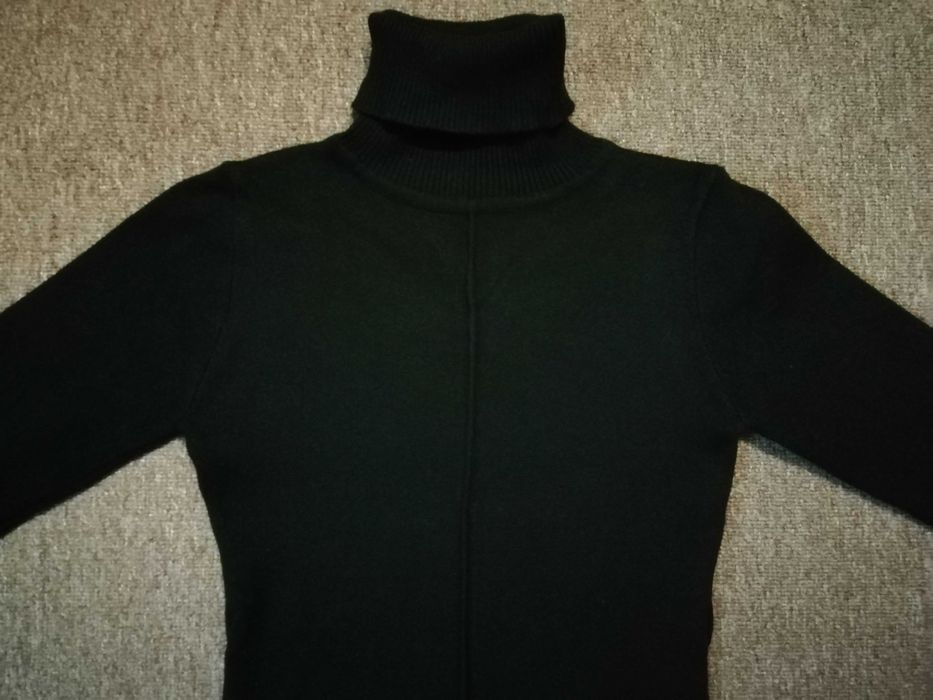 Продам чёрное трикотажные платье Размер S.