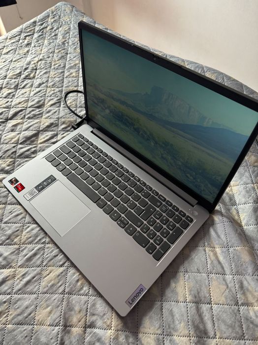 Pc Lenovo de 16 Gb de ram e 1trb de Memória interna