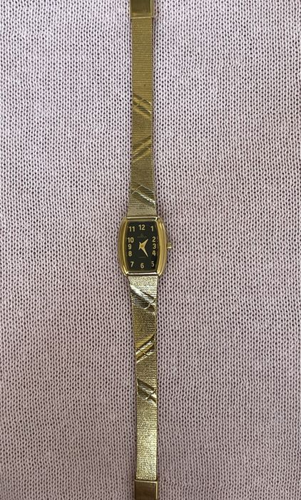 Часы женские