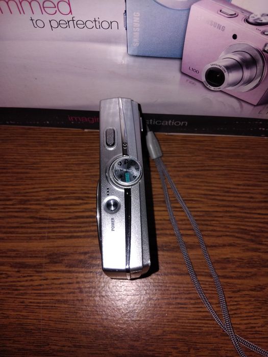 Samsung L100 Silver цифровий фотоапарат