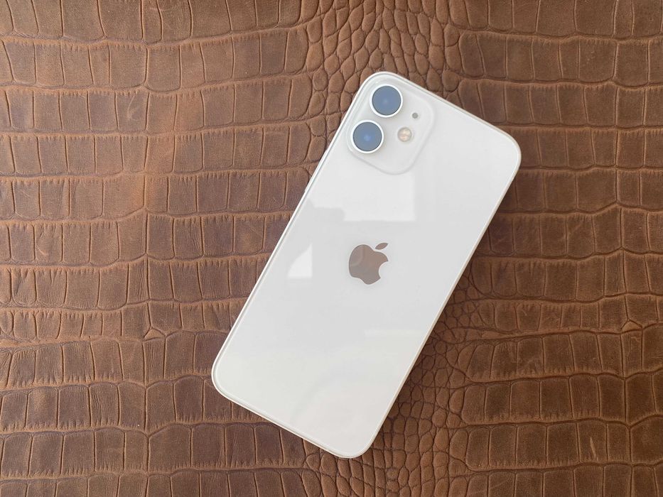 iPhone 12 mini - 64ГБ в ідеальному стані (white)