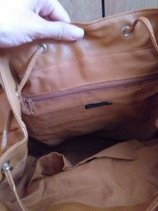 Продам рюкзак, коричневого кольору