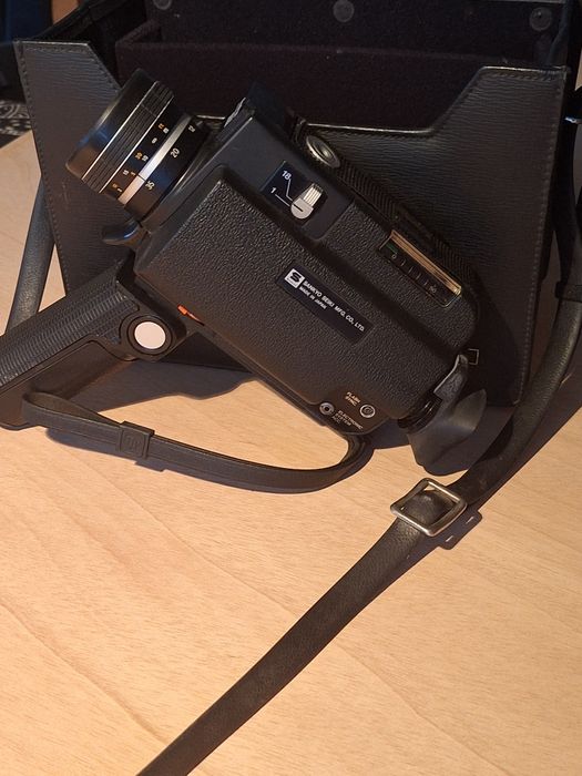 Câmara Sankyo ES44 Super8