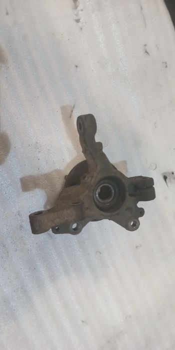 полуось і ступиця на автомобіль Ford Fiesta