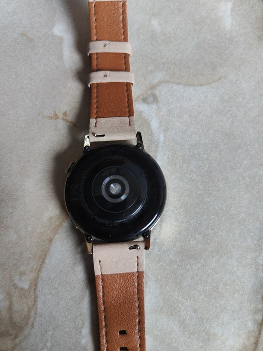 Smartwatch Huawei Watch GT 3 42mm Elegant Złoty + Ładowarka