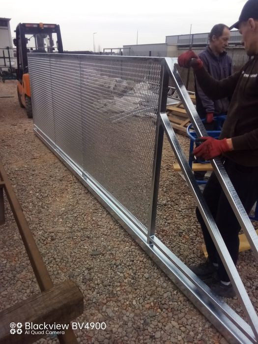 Brama 4060/1440/1520 z prześwitem