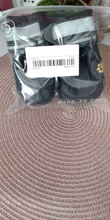 Якісні чобітки  для собаки.