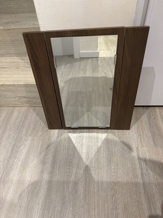 Vendo conjunto dois móveis wc com espelho novos