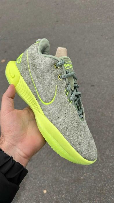Nike LeBron XXI "Algae" [ EUR 42, EUR 42.5]
