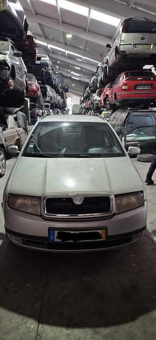 Skoda fabia 2002 carrinha 1.4 16v para pecas
Ref:AUB
