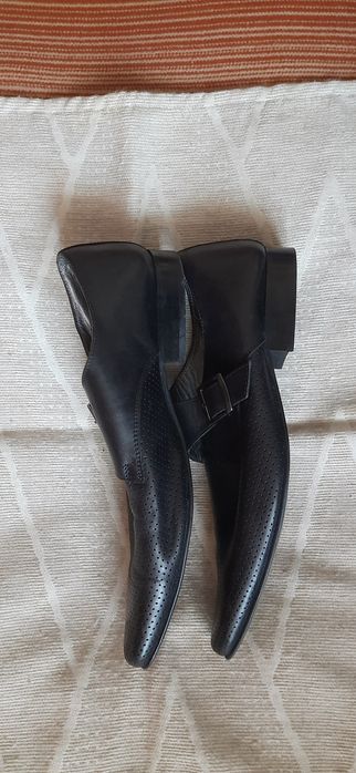 Продам мужские кожанные туфли Topman