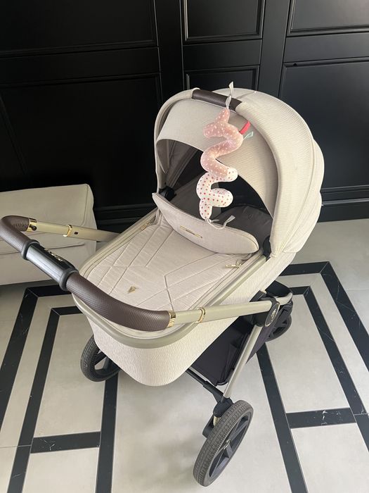 Wozek Venicci Tinum Upline bezowy gondola spacerowka