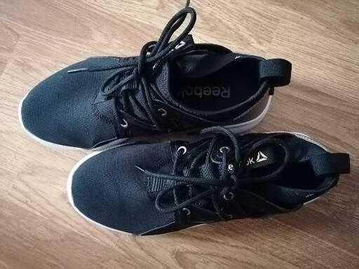 Ténis Reebok pretos originais