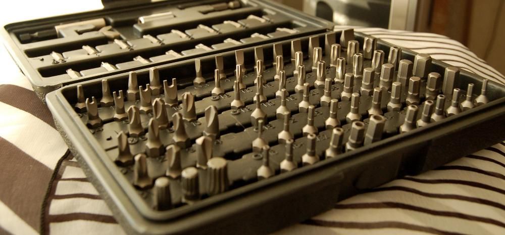 Набір біт з утримувачем. (39D358)  Набір 100 шт.