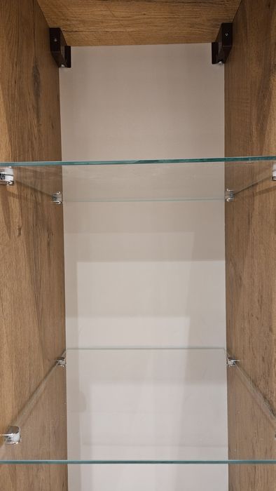 Szafka wiszaca witryna