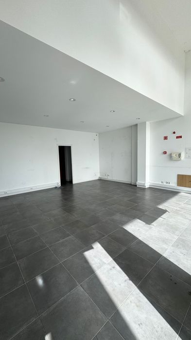 Escritório  / Loja - Vende-se em Viseu