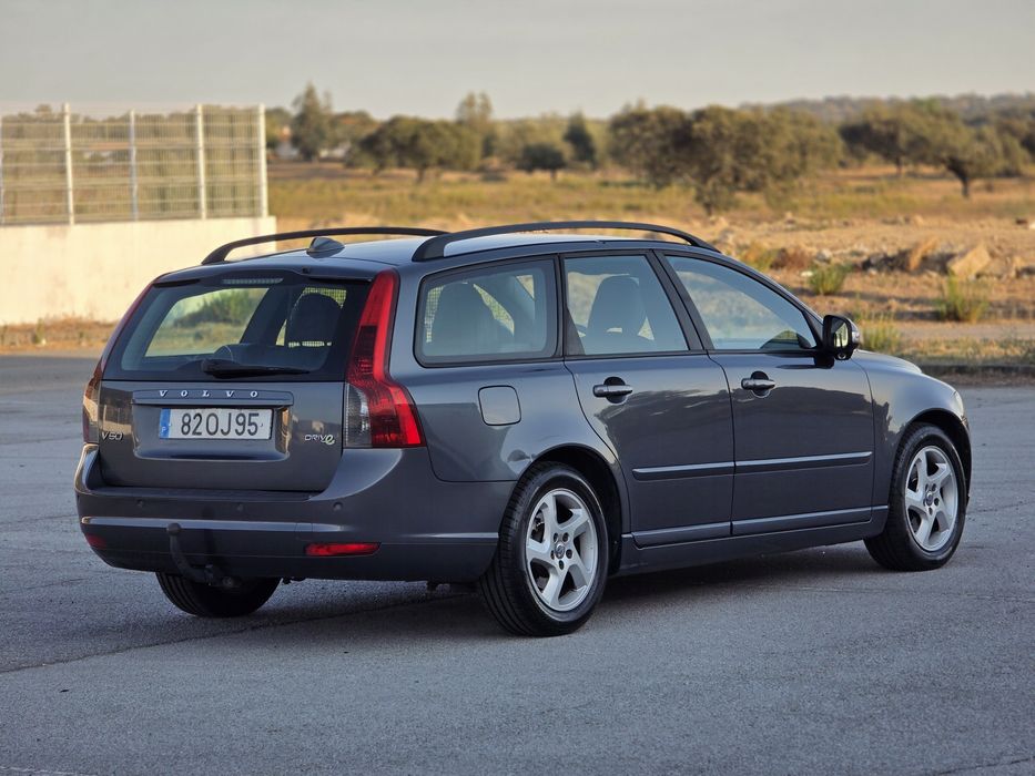 Volvo V50 1.6D (2010)