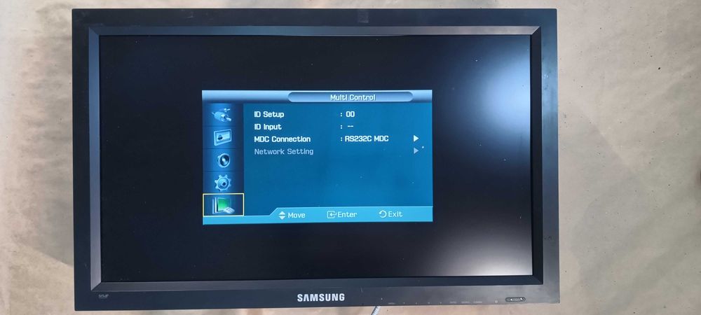Monitor Samsung 32 Przemysłowy LAN/HDMI ,Athlon X2 Dual-Core  3 Sztuki