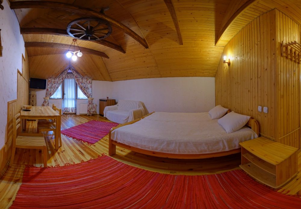 Готель в Карпатах зі сніданками/ Зняти житло подобово Буковель