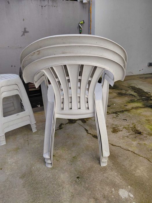 Espreguiçadeira e bancos exterior