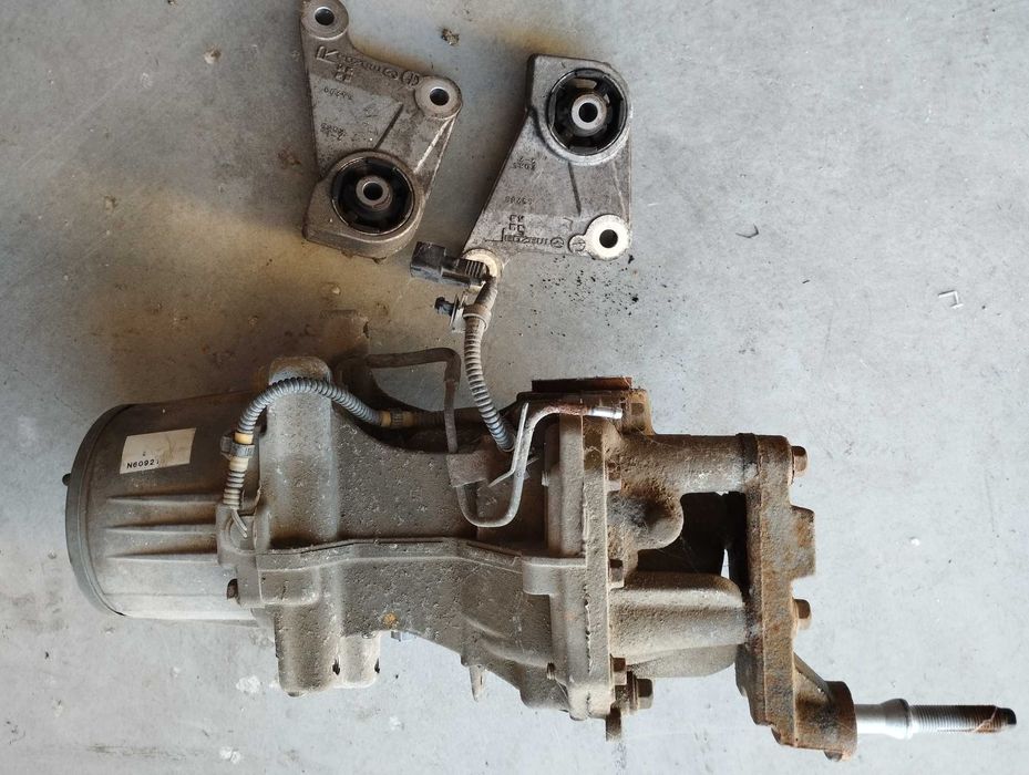 Dyfer most tył Mazda CX9 4x4  2.5