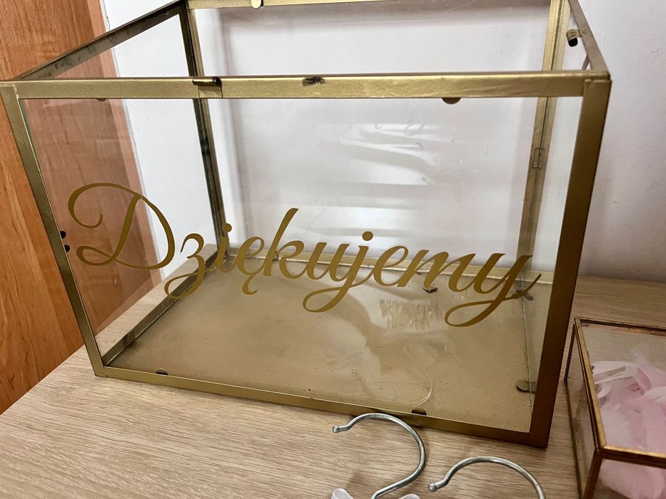 Pudełko na koperty, na obrączki złoto szkło wieszaki