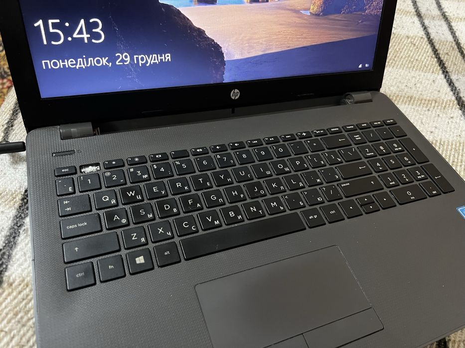 Ноутбук HP G250 Pentium N4200 8GB DDR4 128GB SSD Windows 10 pro