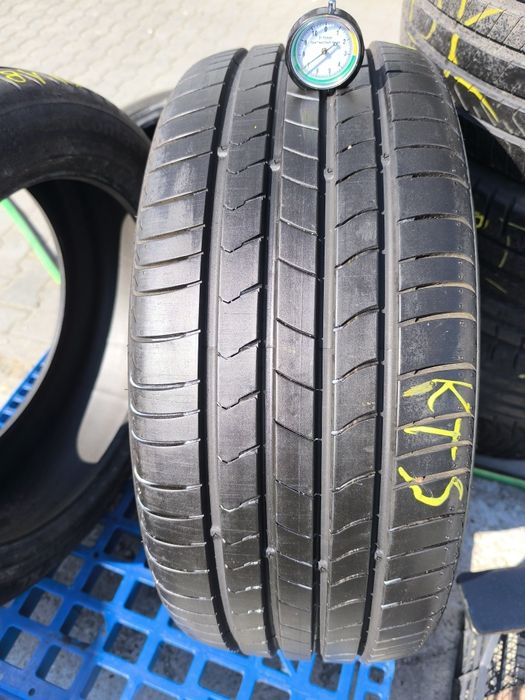 Opona Kumho ecsta Hs 51 235/45/18 pojedynka