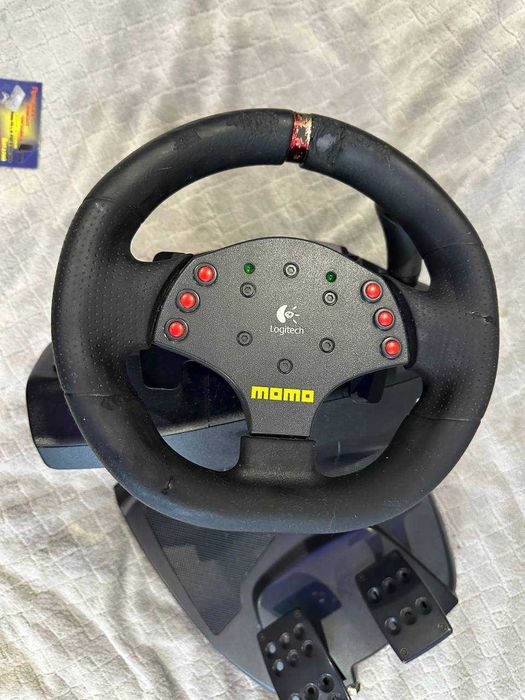 Руль Logitech momo racing